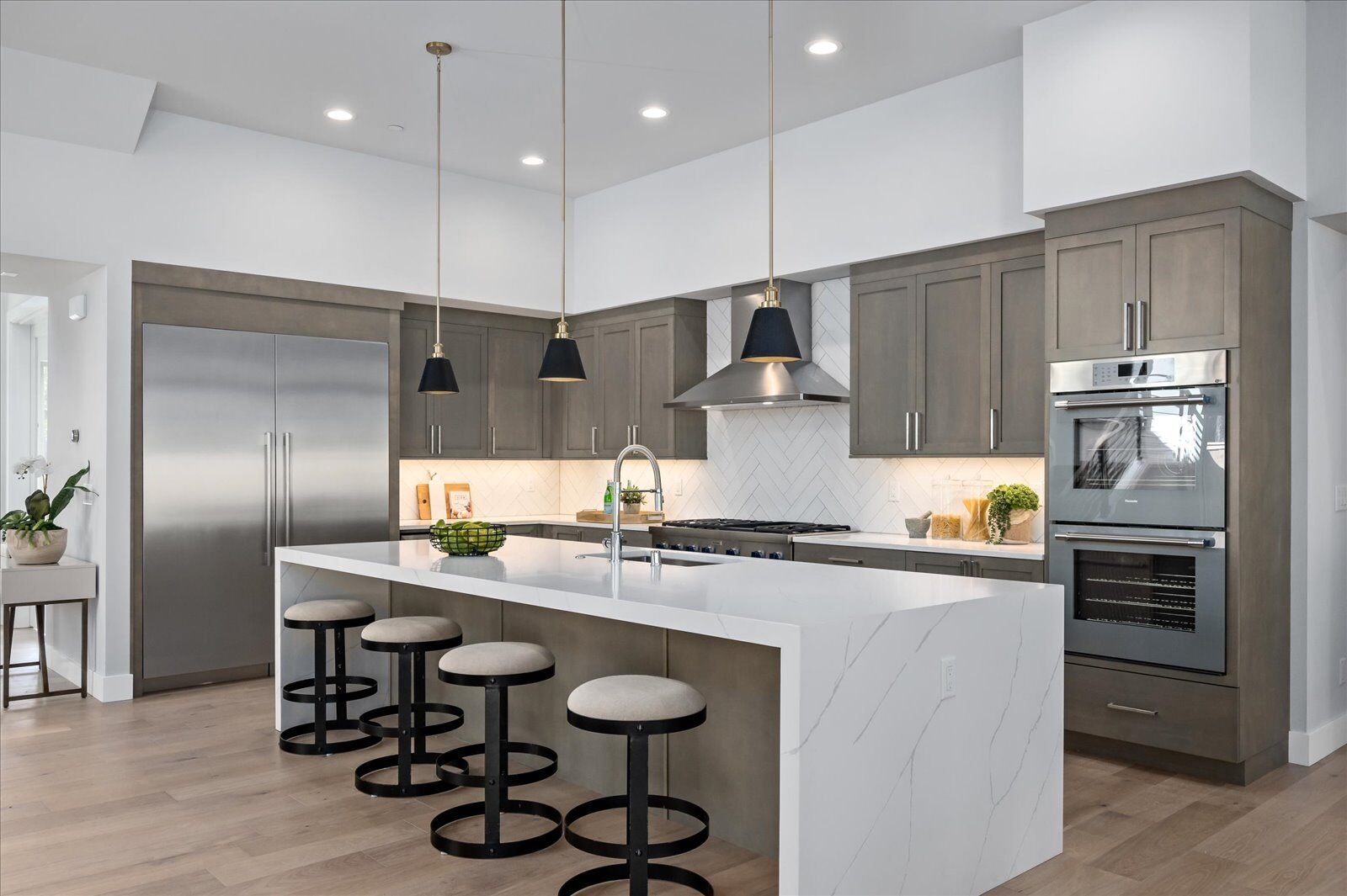 12810-ne-68th-st-lind-14