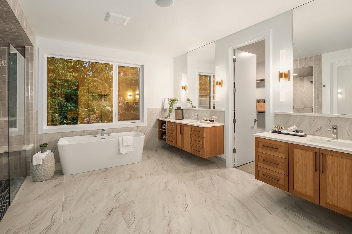 Gala-Bathroom1