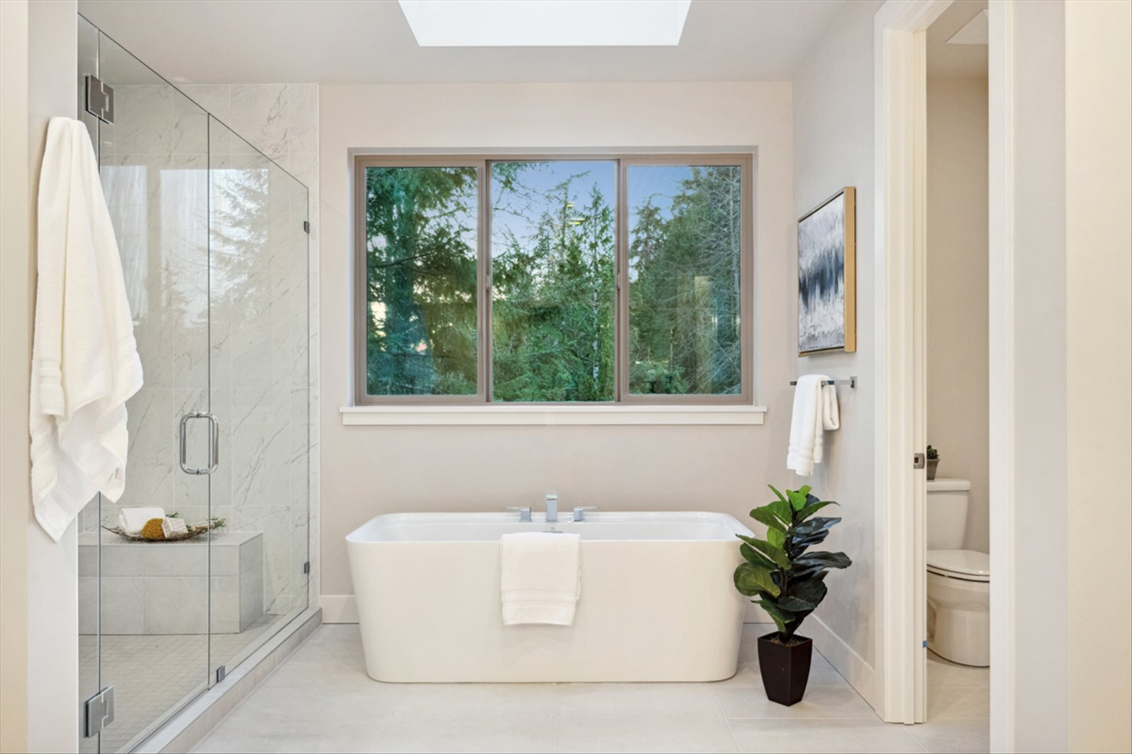 Lumen2-Bathroom2