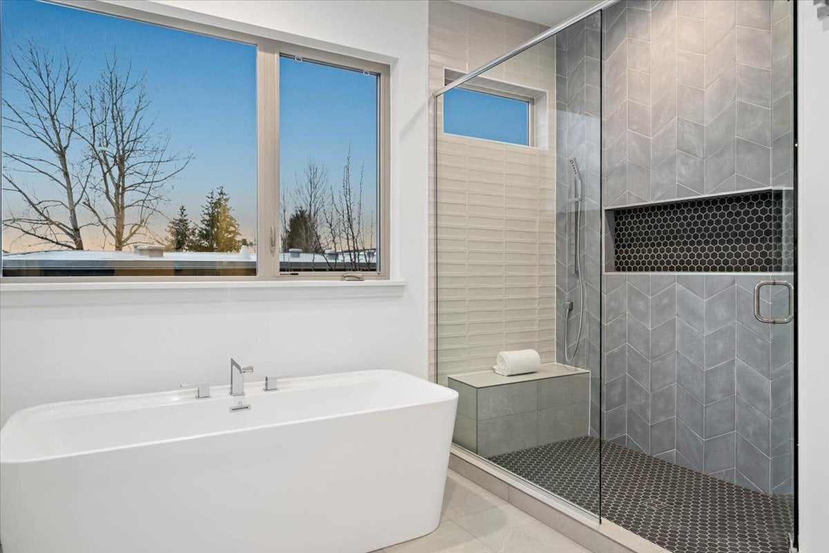Solano2-Bathroom1